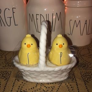 Rae Dunn Salt & Pepper Baby Yellow Chicks in a White Basket